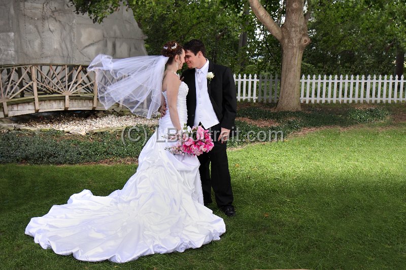 W15LogTy0845bR.jpg